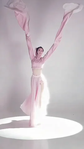 都流了这么多还嘴硬这是在车上