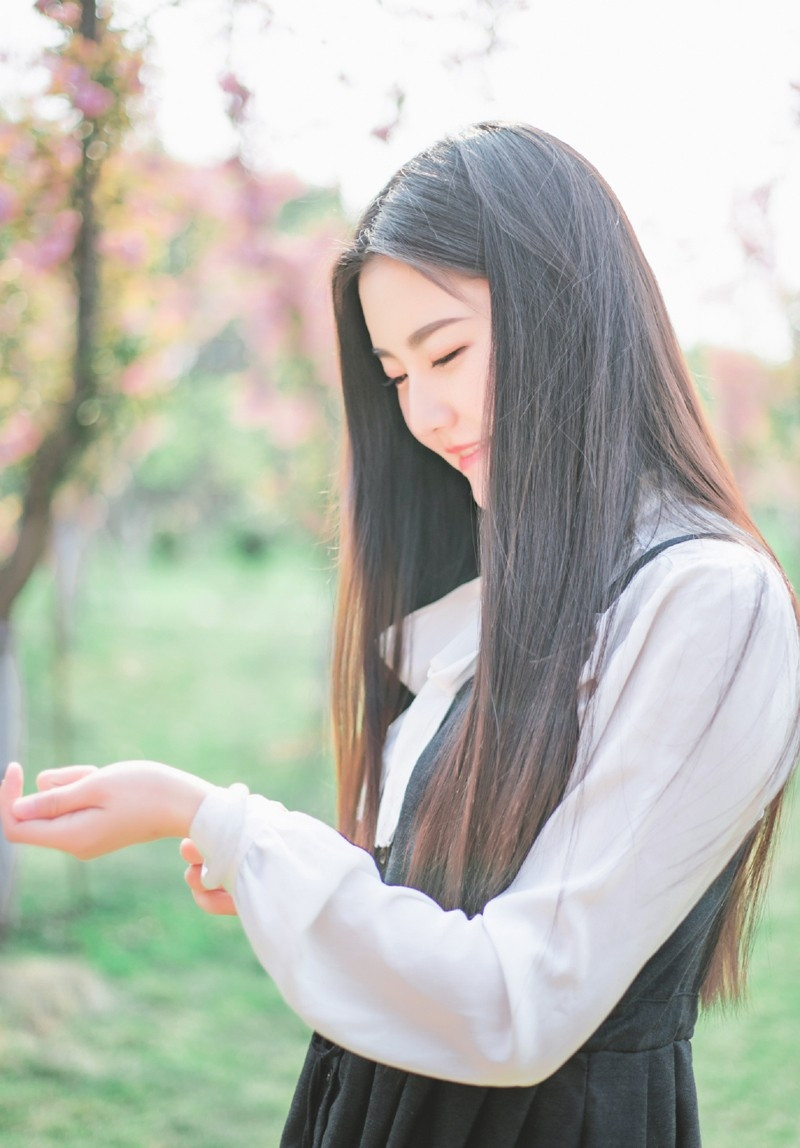 姬小满流眼泪翻白眼流口水的表情